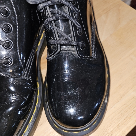 Dr Martens black patent leather boots size 7 - Picture 6 of 10